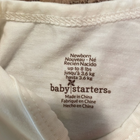 Newborn size: My first thanksgiving outfit size newborn - Picture 2 of 2